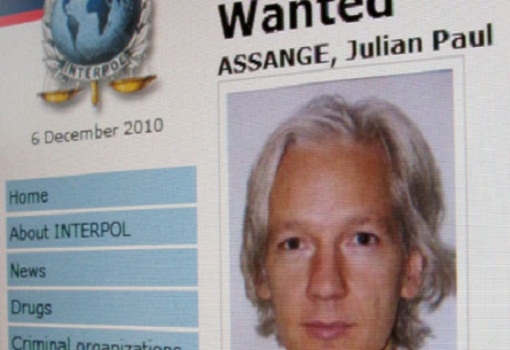 BREAKING: UK Met Police Enter Ecuadorian Embassy Building In Physical Extradition Attempt on Julian Assange